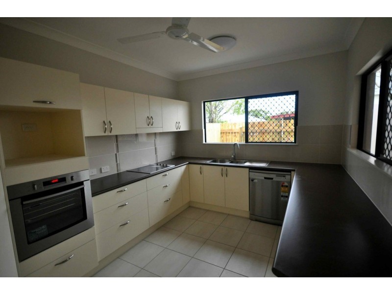 2/30 Eleanor Street, Ingham QLD 4850