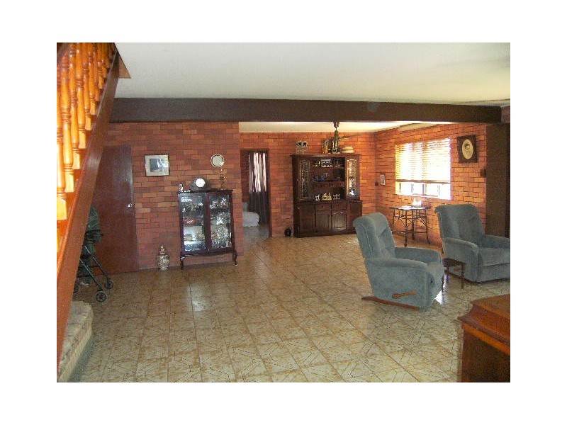 8 Townsend Street, Ingham QLD 4850