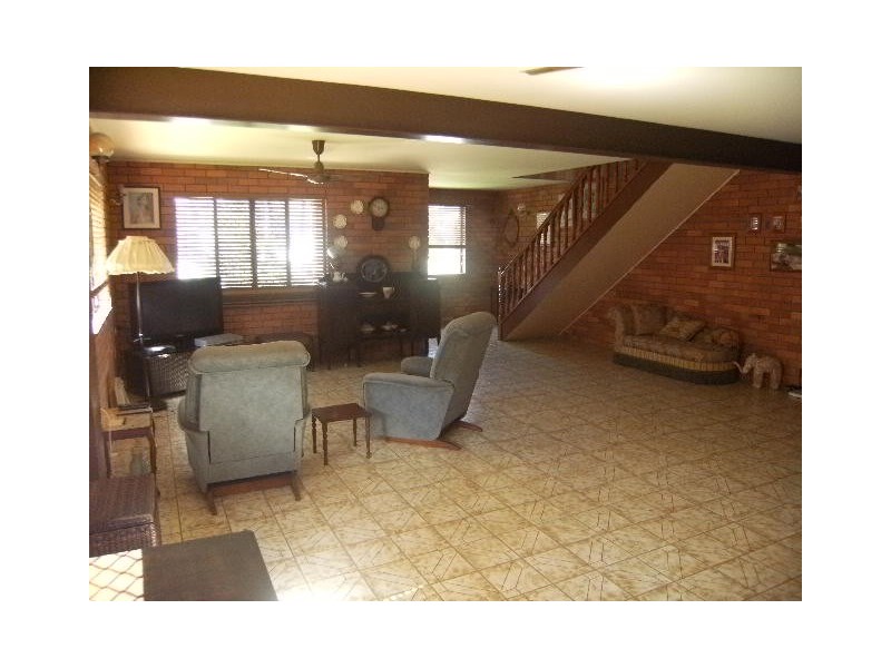 8 Townsend Street, Ingham QLD 4850