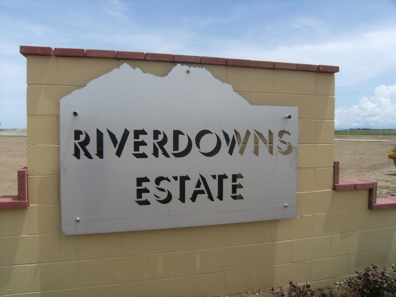 1 Riverdowns Drive, Halifax QLD 4850