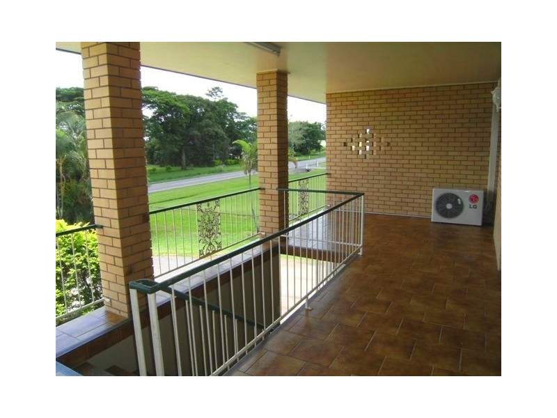 65 Fulton Drive, Bemerside QLD 4850