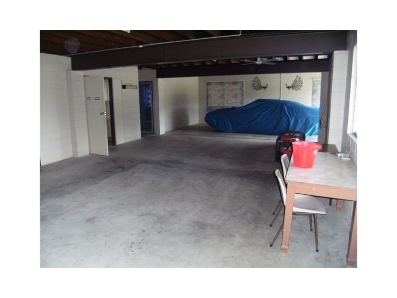 65 Fulton Drive, Bemerside QLD 4850