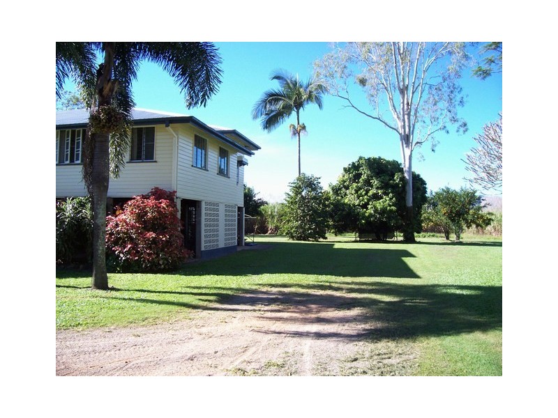 2192 Abergowrie Road, Long Pocket QLD 4850