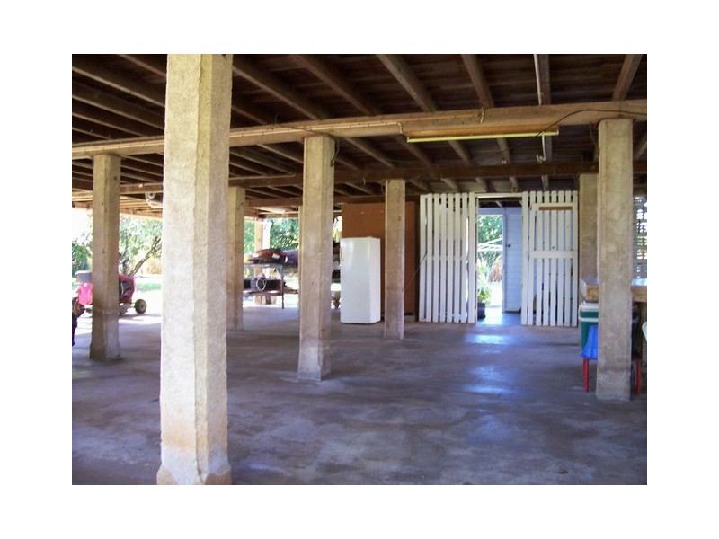 2192 Abergowrie Road, Long Pocket QLD 4850