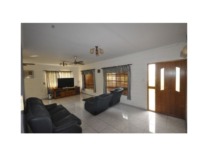 4 Alma Street, Halifax QLD 4850