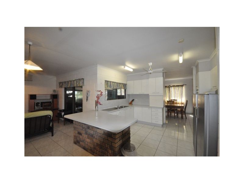 4 Alma Street, Halifax QLD 4850