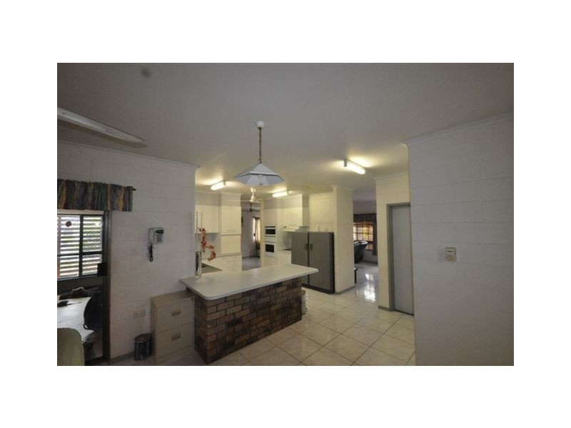 4 Alma Street, Halifax QLD 4850
