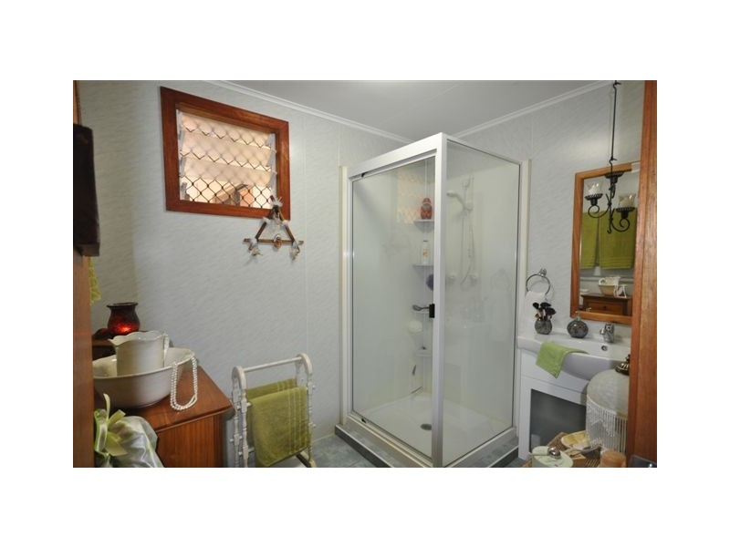 13 Mona Road, Halifax QLD 4850