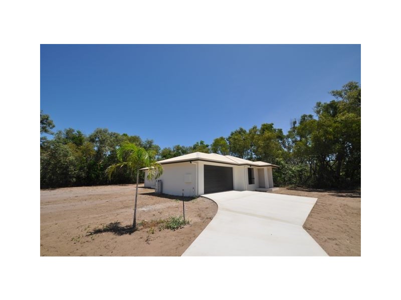 20 Chestnut Street, Forrest Beach QLD 4850