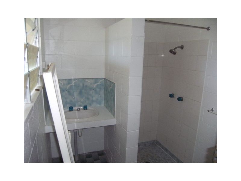 4/6 Ferrero, Lucinda QLD 4850