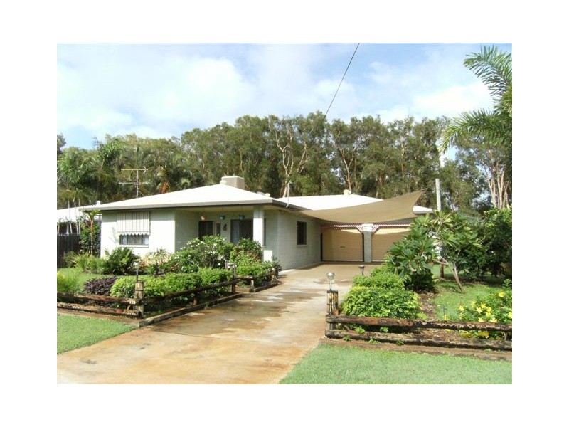 123 John dory, Taylors Beach QLD 4850