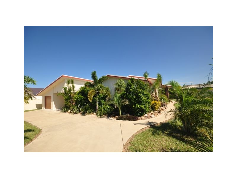 9 Rosella Street, Forrest Beach QLD 4850