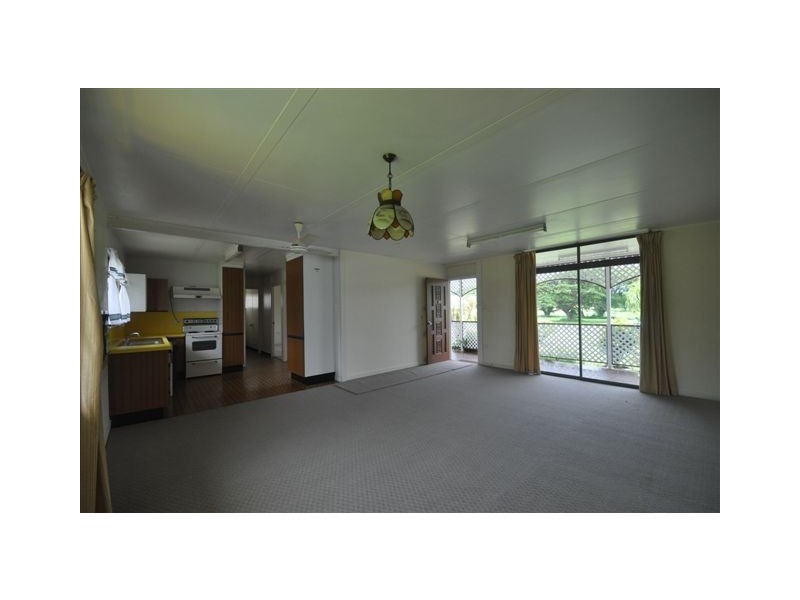 39 Sir Arthur Fadden, Ingham QLD 4850