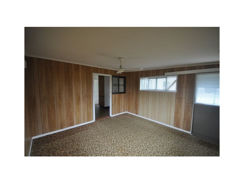 39 Sir Arthur Fadden, Ingham QLD 4850