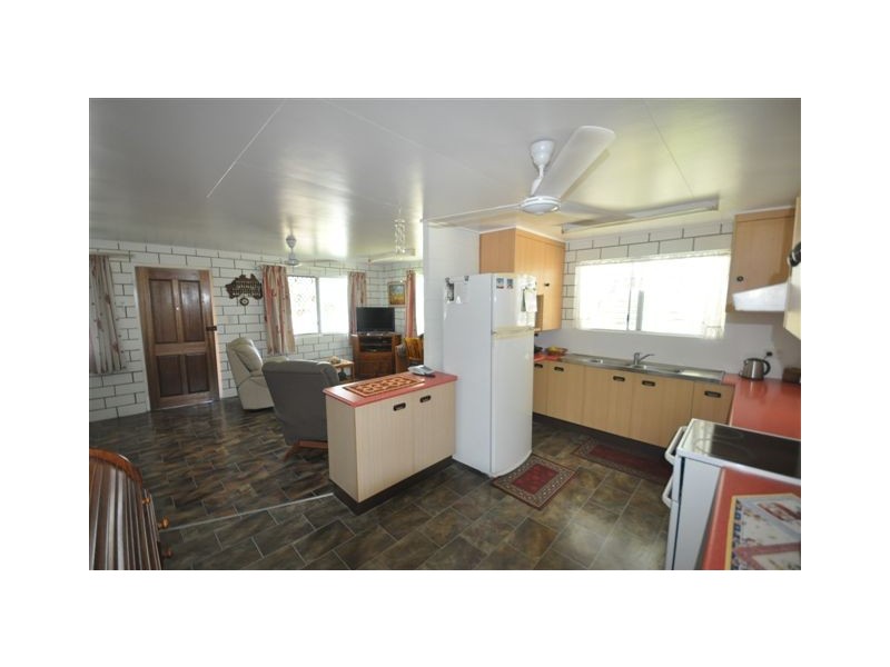 11 Simpson Street, Ingham QLD 4850