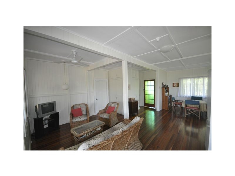 8 Lyon Street, Ingham QLD 4850