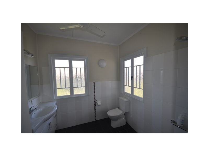 8 Lyon Street, Ingham QLD 4850