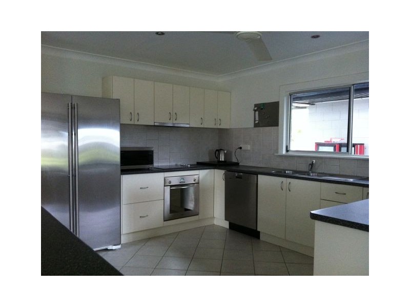 99 Roma Street, Cardwell QLD 4849