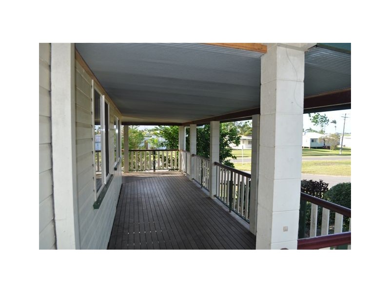 61 Macrossan St, Halifax QLD 4850