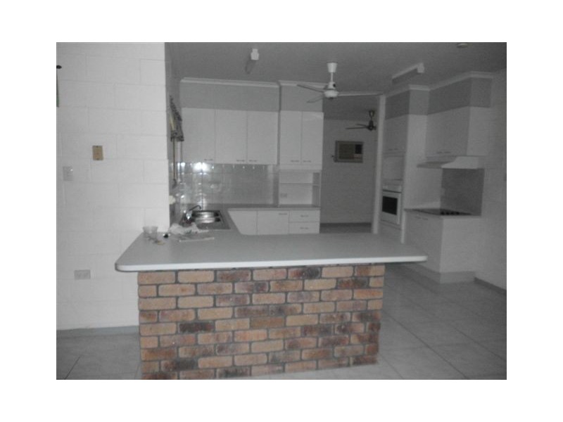 4 Alma Street, Halifax QLD 4850