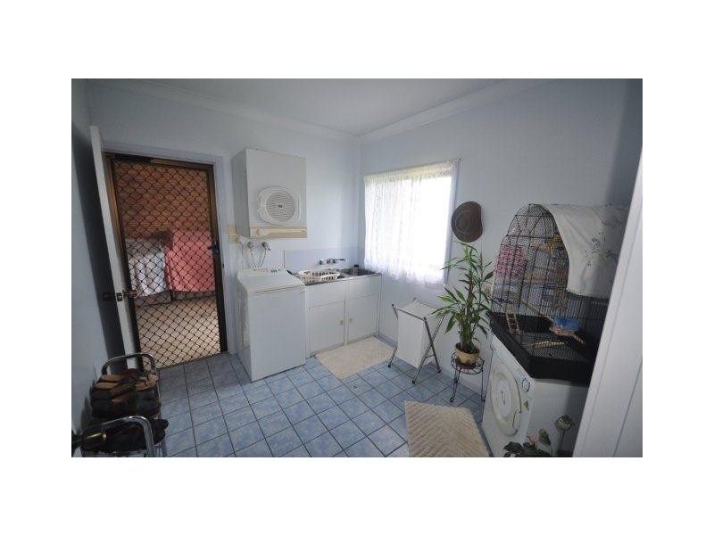 16 Wallis Street, Trebonne QLD 4850