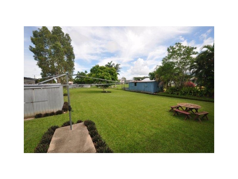 16 Wallis Street, Trebonne QLD 4850