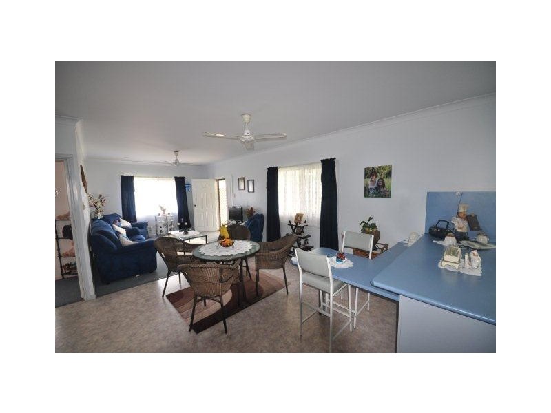 16 Wallis Street, Trebonne QLD 4850