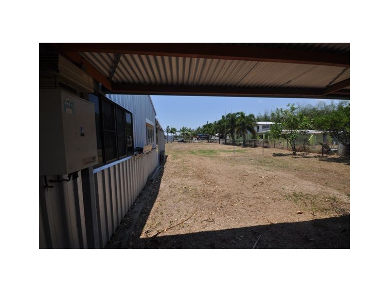 6 Stephensen Avenue, Halifax QLD 4850