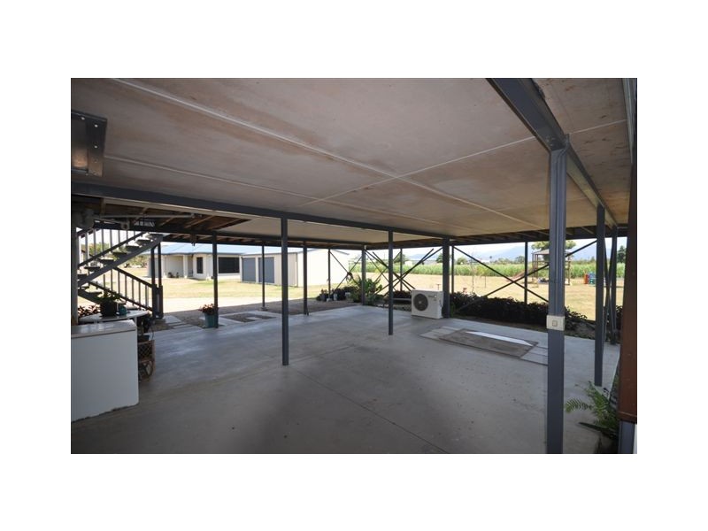 14 Hinchinbrook Court, Halifax QLD 4850