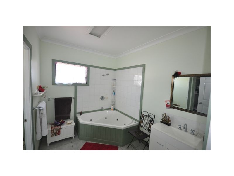 14 Hinchinbrook Court, Halifax QLD 4850