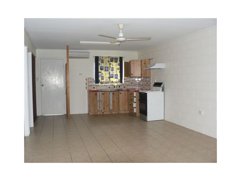 1/10 Banksia Street, Forrest Beach QLD 4850