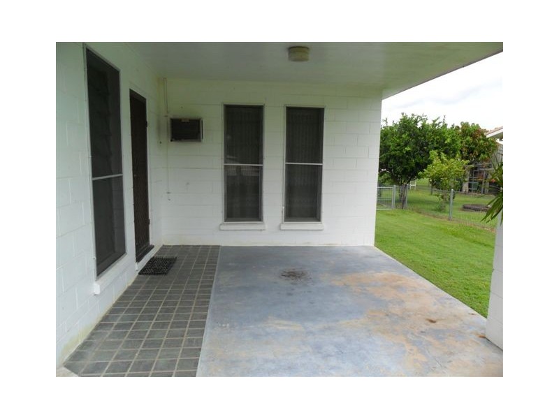 1/15 Trevally Street, Taylors Beach QLD 4850