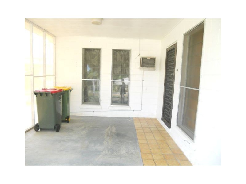 2/15 Trevally Street, Taylors Beach QLD 4850