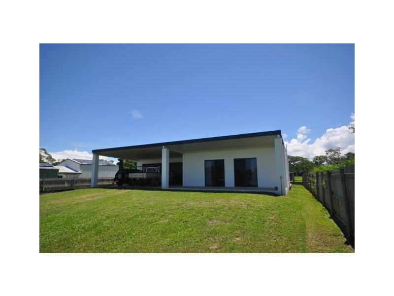 80 Musgrave Street, Halifax QLD 4850