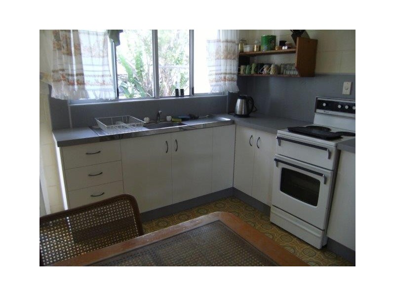 7 Trevally Street, Taylors Beach QLD 4850