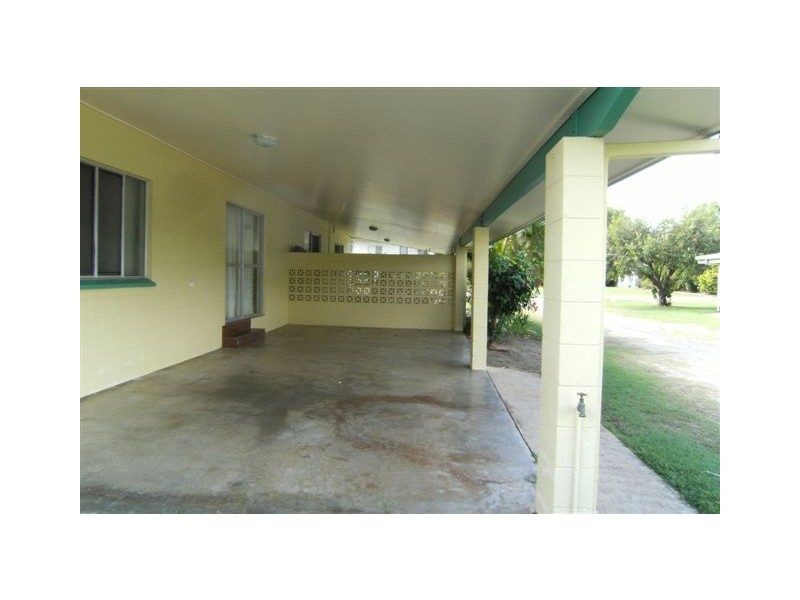 7 Trevally Street, Taylors Beach QLD 4850