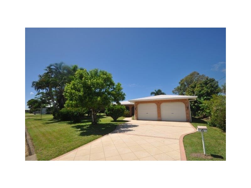 6 Carr Crescent, Lucinda QLD 4850