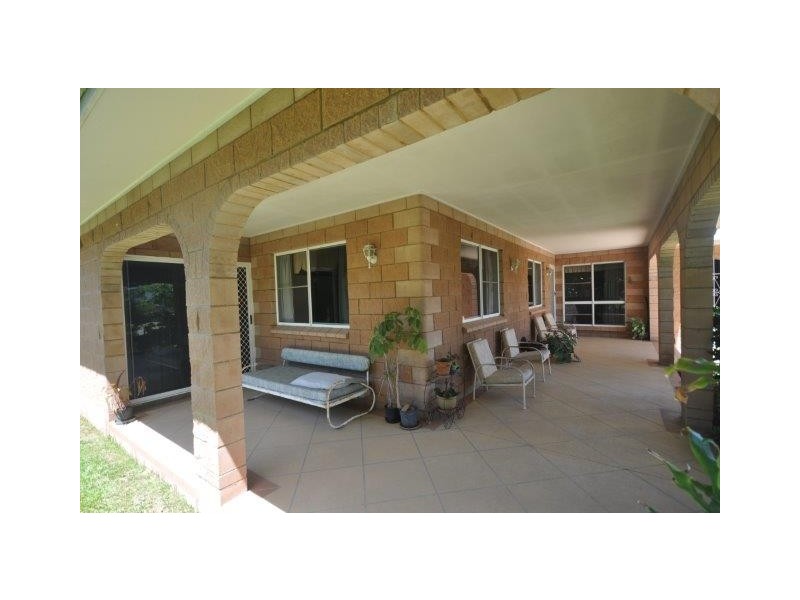 6 Carr Crescent, Lucinda QLD 4850