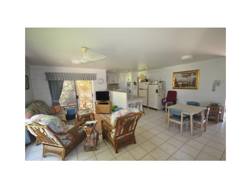 6 Carr Crescent, Lucinda QLD 4850