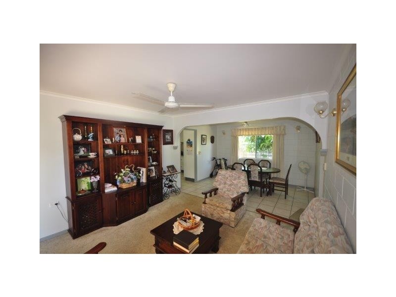 6 Carr Crescent, Lucinda QLD 4850