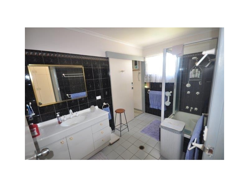 6 Carr Crescent, Lucinda QLD 4850