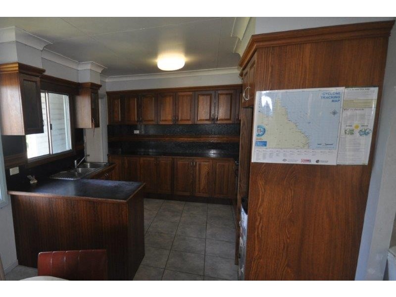 28 Scott Street, Halifax QLD 4850