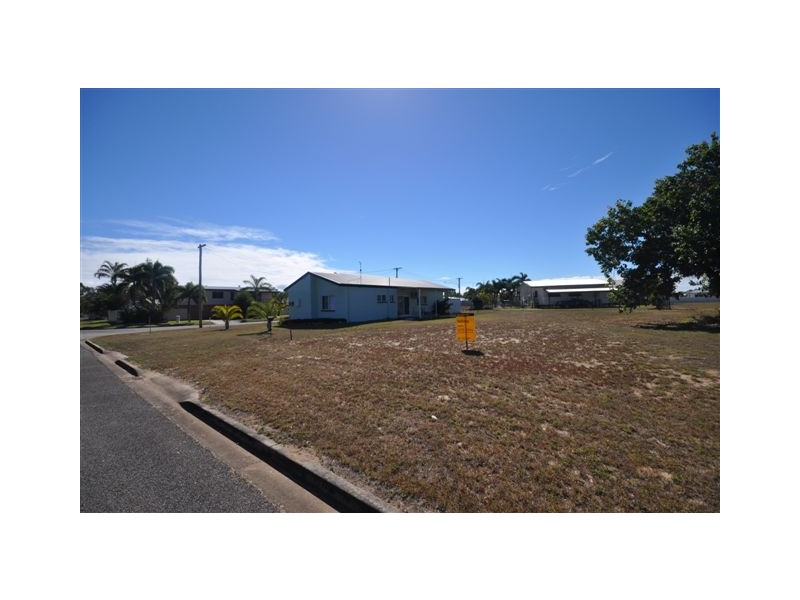 12 Banksia Street, Forrest Beach QLD 4850