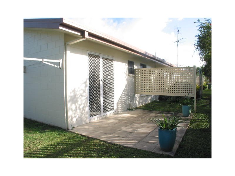 4/6 Ferrero Street, Lucinda QLD 4850