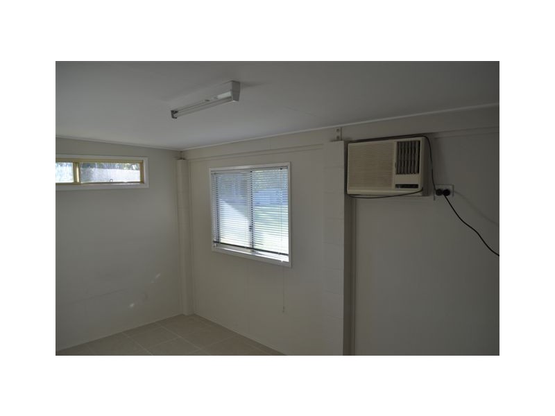 61 Macrossan St, Halifax QLD 4850