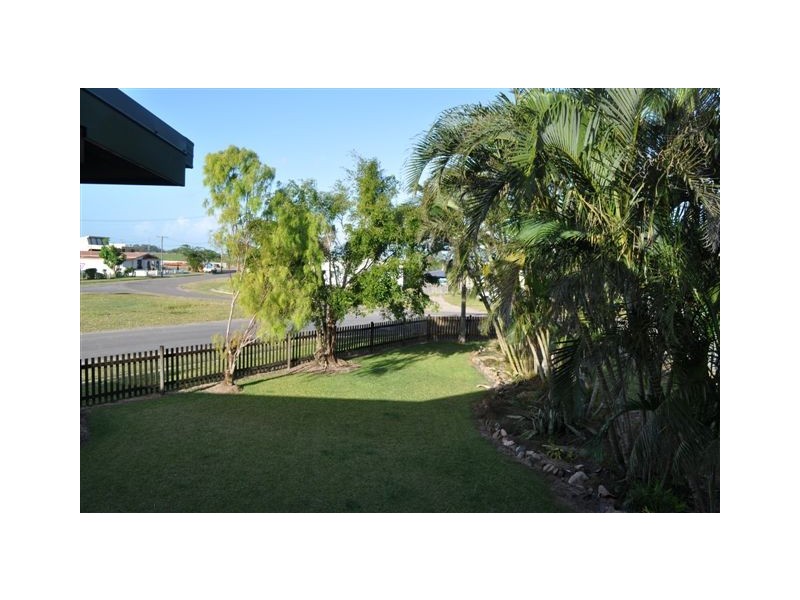 61 Macrossan St, Halifax QLD 4850
