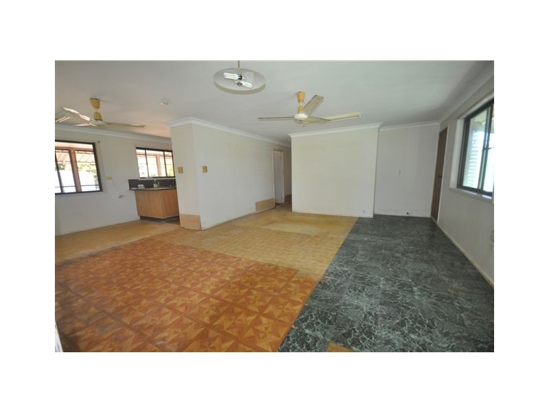 20 Trevally Street, Taylors Beach QLD 4850