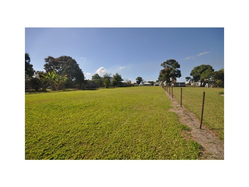 13 Hardy Street, Ingham QLD 4850