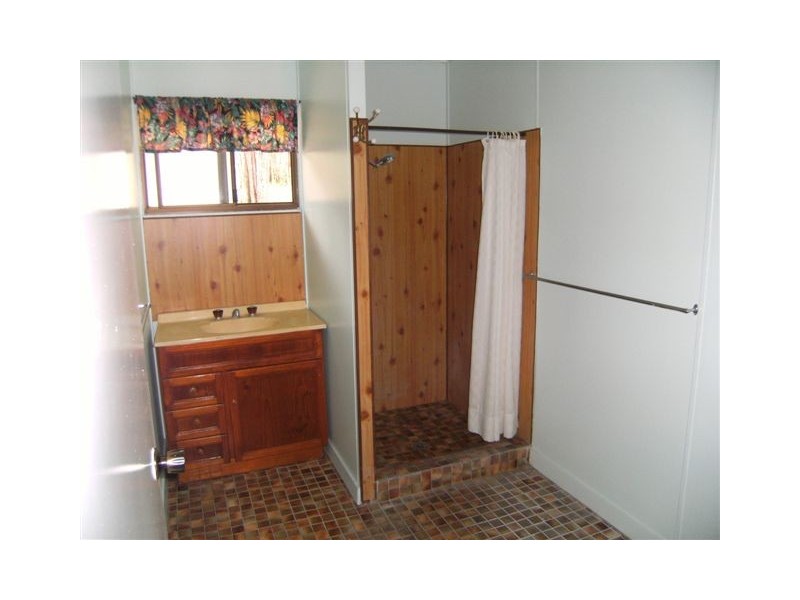 128 Moravcik’s Road, Bemerside QLD 4850