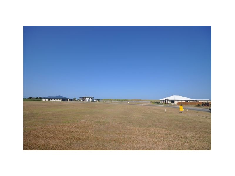 1 Hinchinbrook Court, Halifax QLD 4850